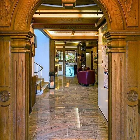 Schloessmann Garni 3*