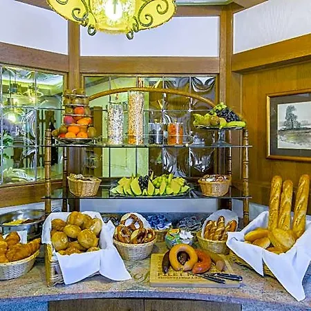 Schloessmann Hotel 3*